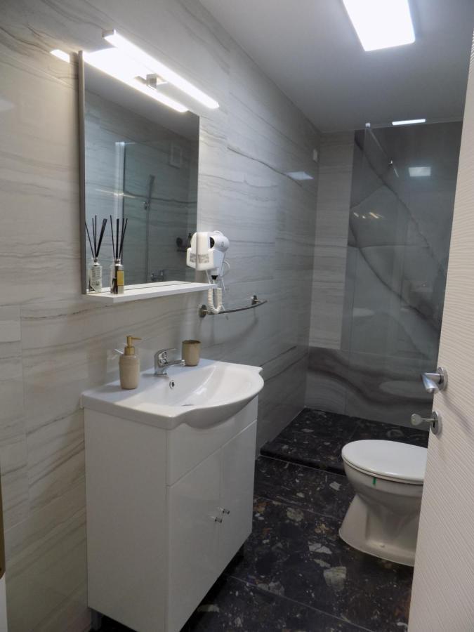 מלון טימישוארה Casa Tiky מראה חיצוני תמונה